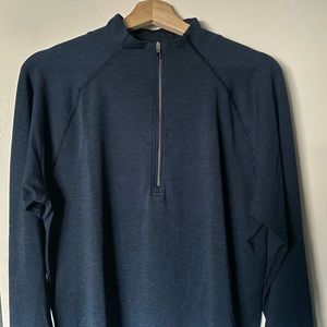 Like new 1/2 quarter zip long sleeve Metal Vent Tech 2.0